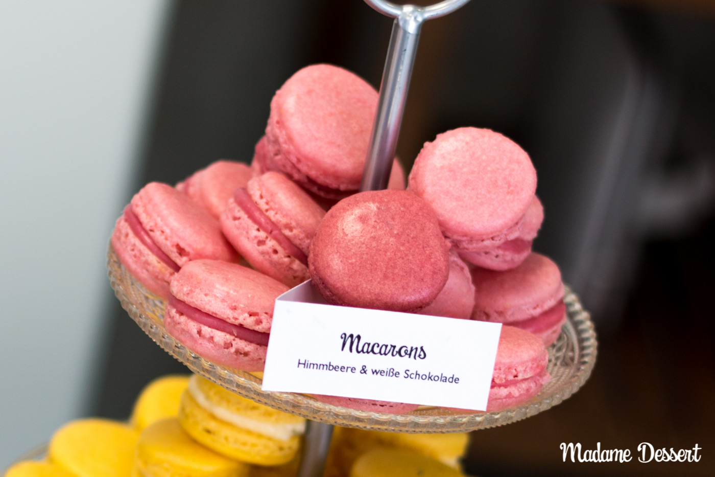 Macaron Füllung mit Himbeere &amp; weißer Schokolade | Madame Dessert