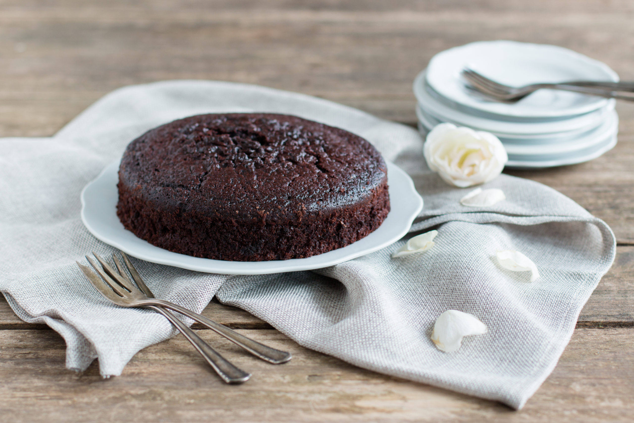 Super saftiger Schokoladenkuchen mit Buttermilch | Madame Dessert