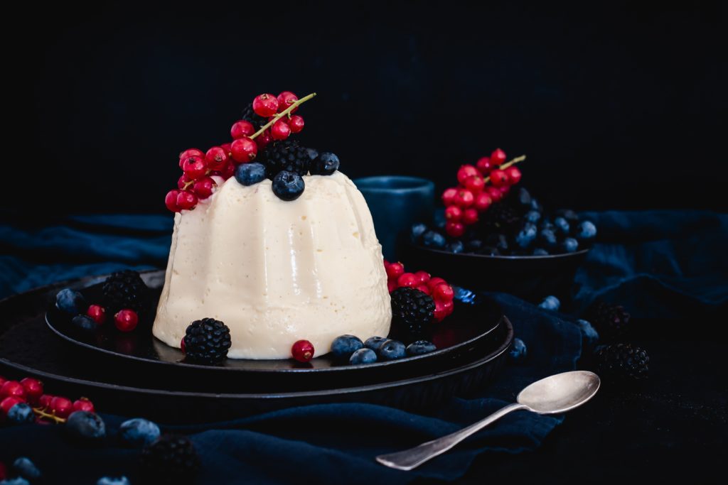 Selbstgemachter Vanillepudding zum Stürzen wie bei Oma | Madame Dessert