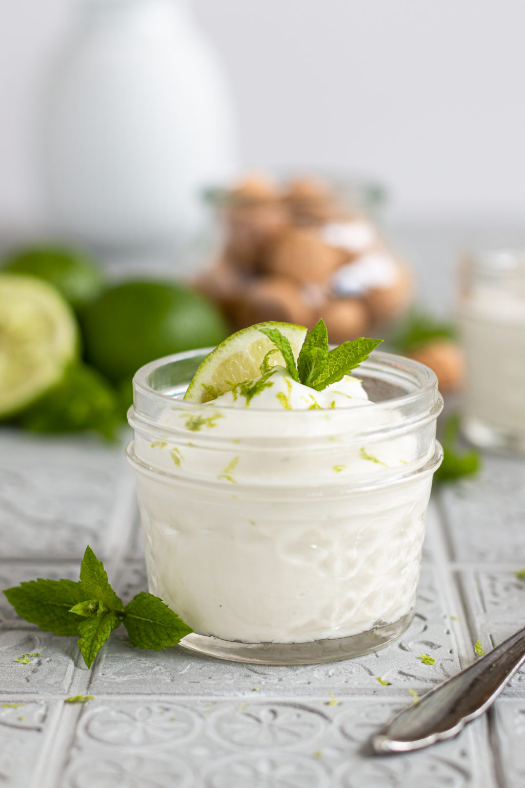 Joghurt Limetten Mousse – Schnelles Sommerdessert | Madame Dessert